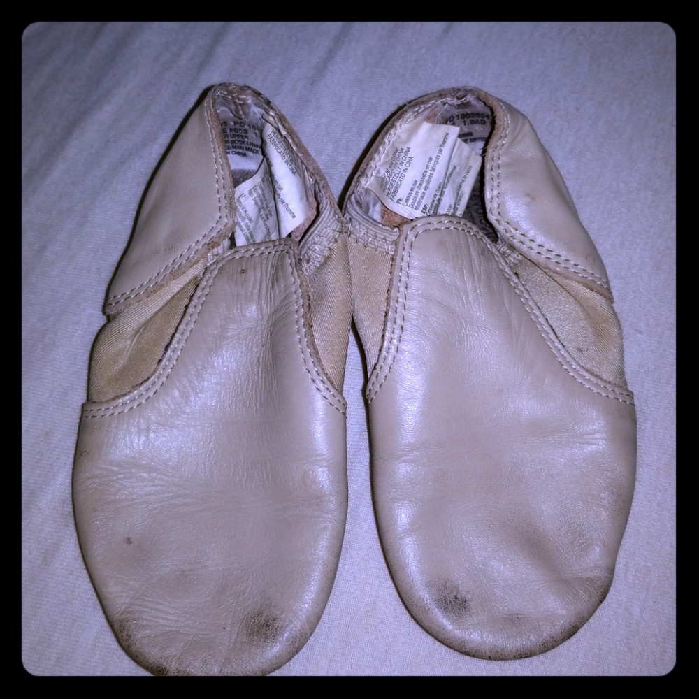 REVOLUTION DANCEWEAR JAZZ SHOES